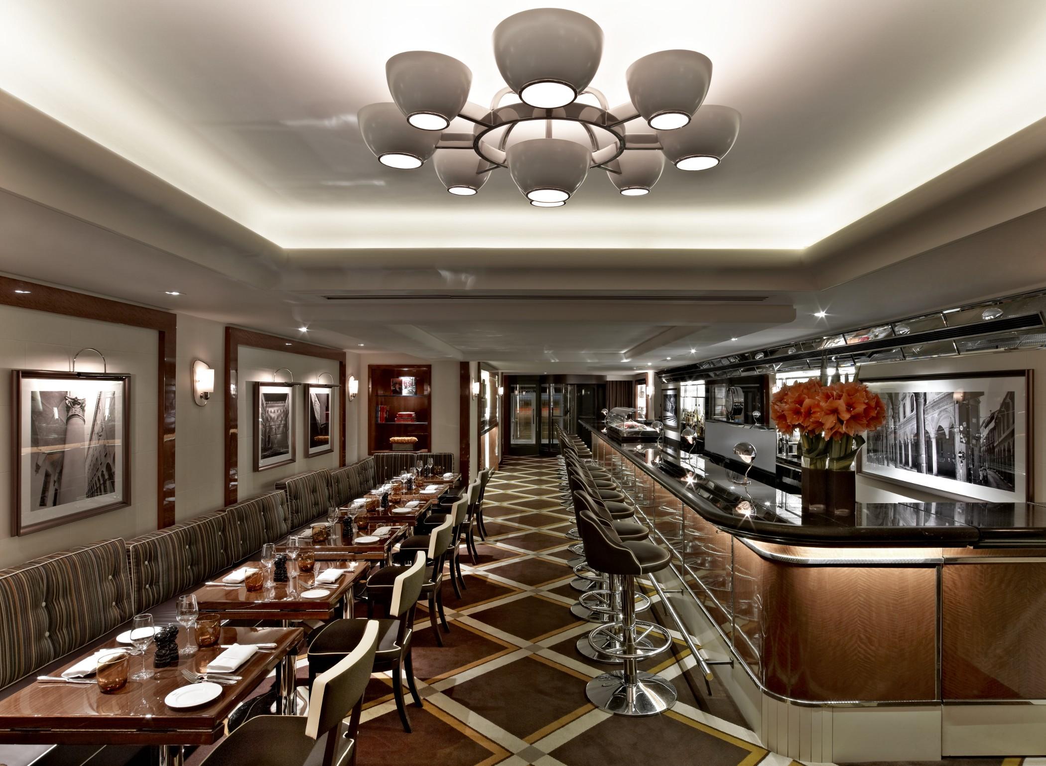The Pierre, A Taj Hotel, New York Eksteriør bilde Interior of the restaurant
