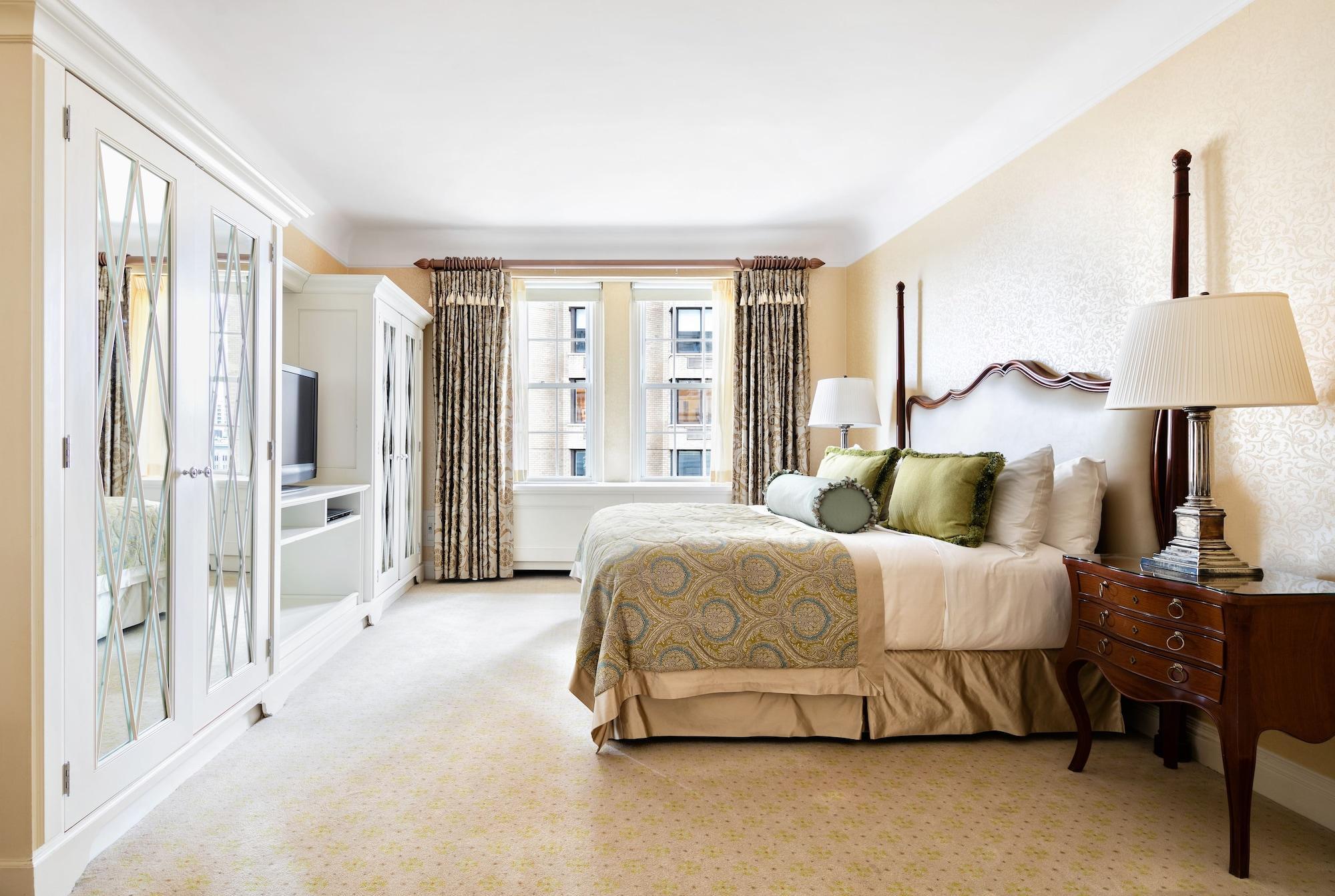 The Pierre, A Taj Hotel, New York Eksteriør bilde A bedroom