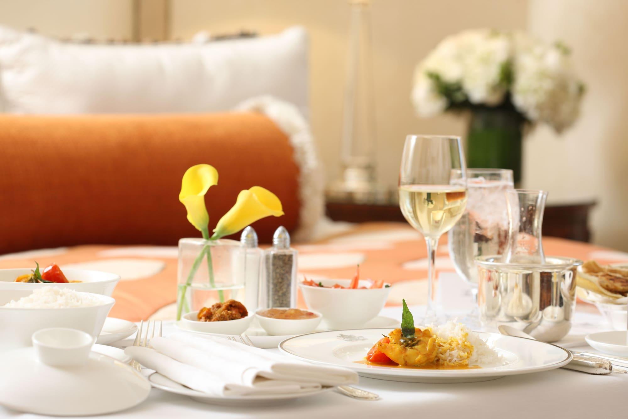 The Pierre, A Taj Hotel, New York Eksteriør bilde Room service