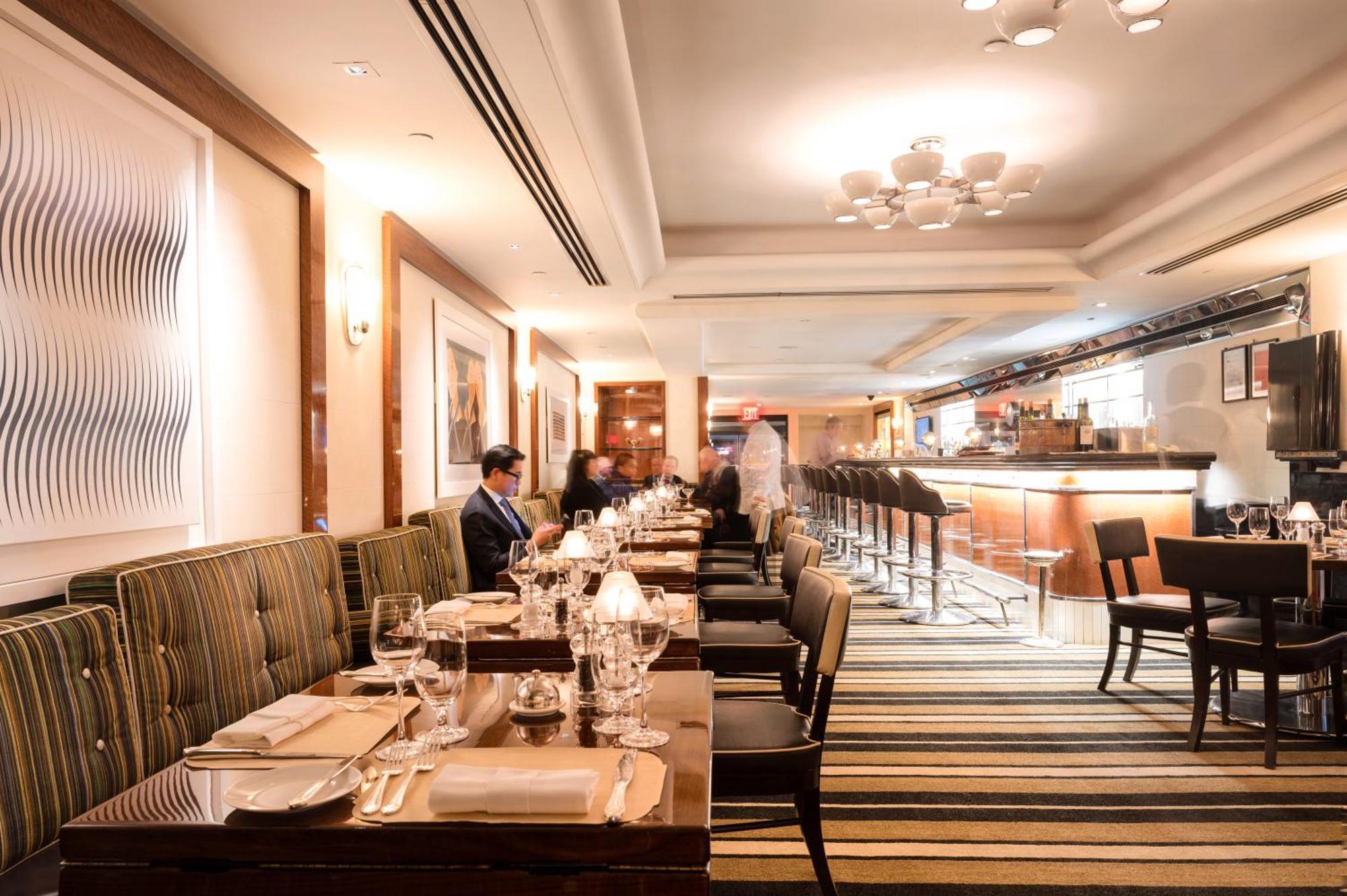 The Pierre, A Taj Hotel, New York Eksteriør bilde The interior of the restaurant
