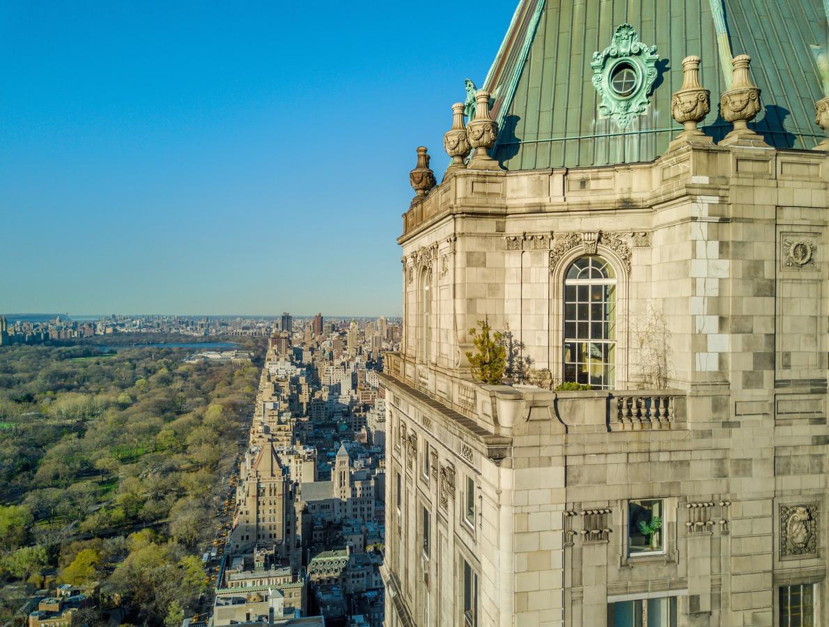 The Pierre, A Taj Hotel, New York Eksteriør bilde View of Central Park from the top of the building