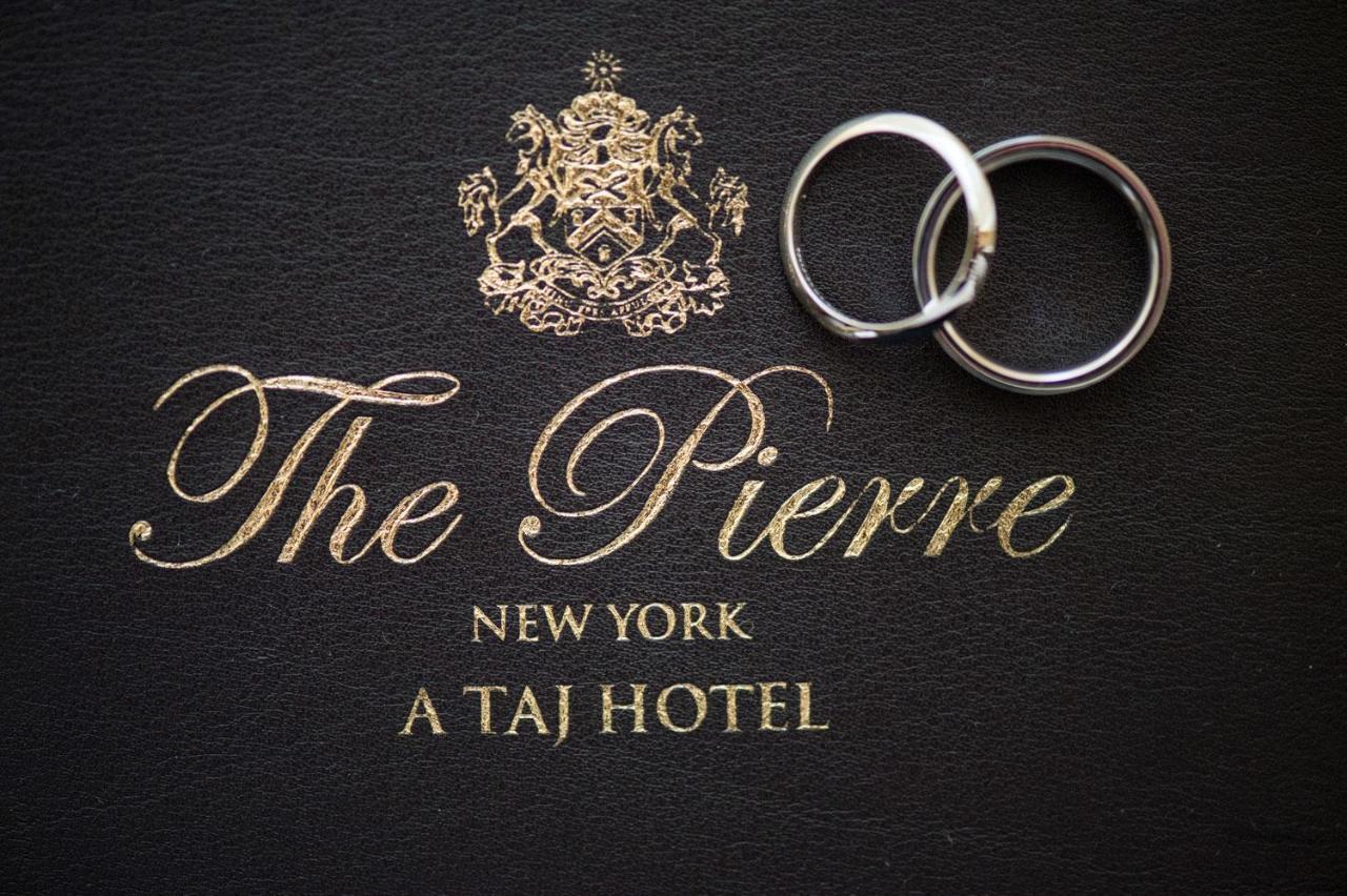 The Pierre, A Taj Hotel, New York Eksteriør bilde The Pierre logo