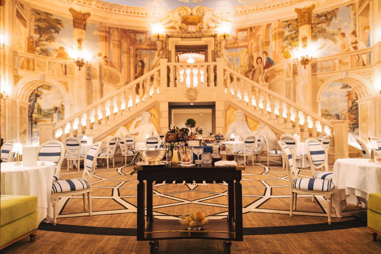 The Pierre, A Taj Hotel, New York Eksteriør bilde The interior of the hotel